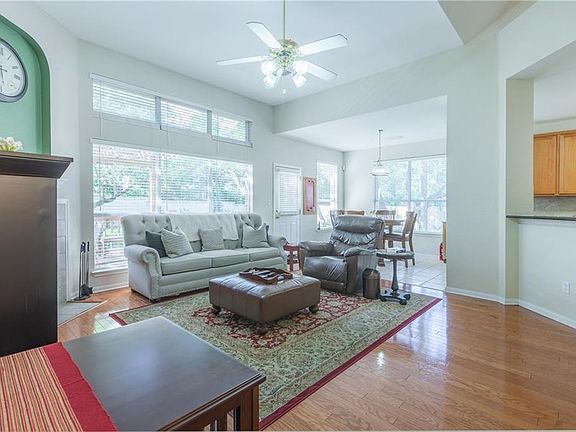 5th image of 5217 Bluestar Dr
