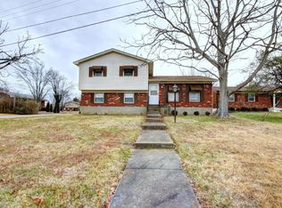5401 Sprucewood Ct, Louisville, KY 40291