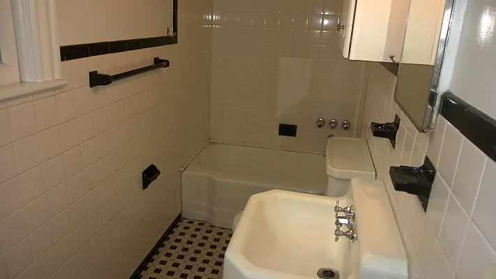 Rented by Johanna Gyuro, LREB | media 28