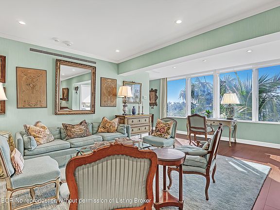 4th image of 44 Cocoanut Row #302B