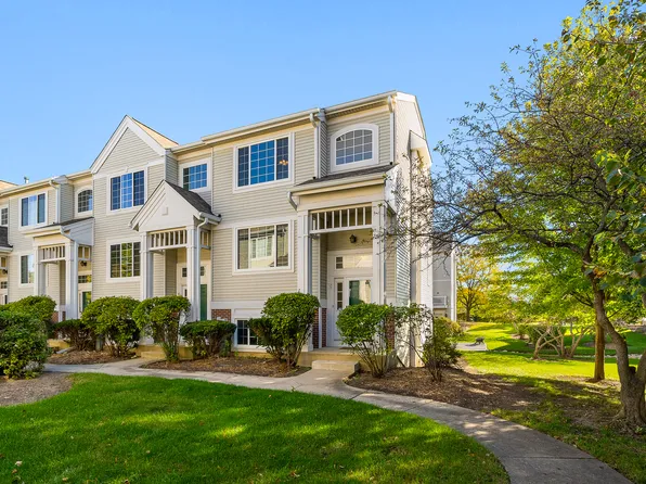 3346 Ravinia Cir, Aurora, IL 60504