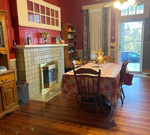 3rd image of 1003 Thorold Black Dr