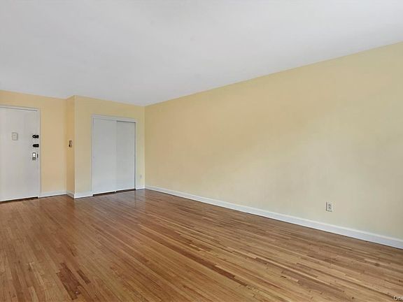 4th image of 6535 Broadway APT 5D