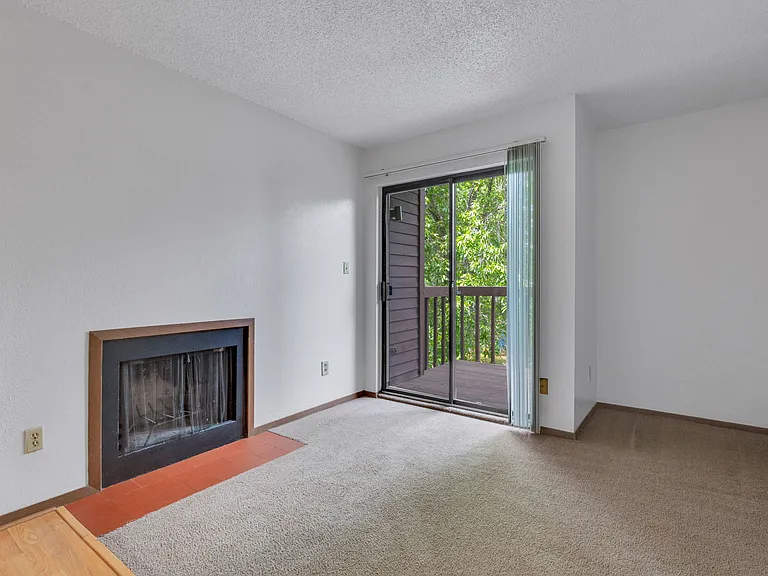 South Street Apartments — Photo 7