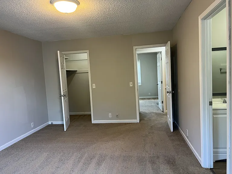 117 Forest Ave #102 — Photo 14
