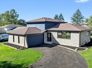 513 Chestnut Ln, Beecher, IL 60401