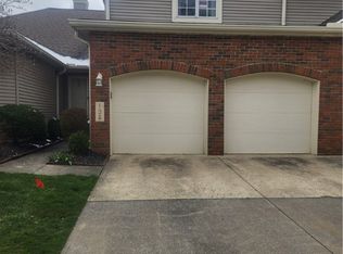 136 Ambleside Way, Amherst, OH