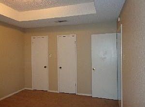4th image of 3003 Honeysuckle Cir APT A