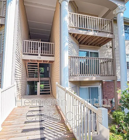 725 Ridgeside Dr #H — Photo 18