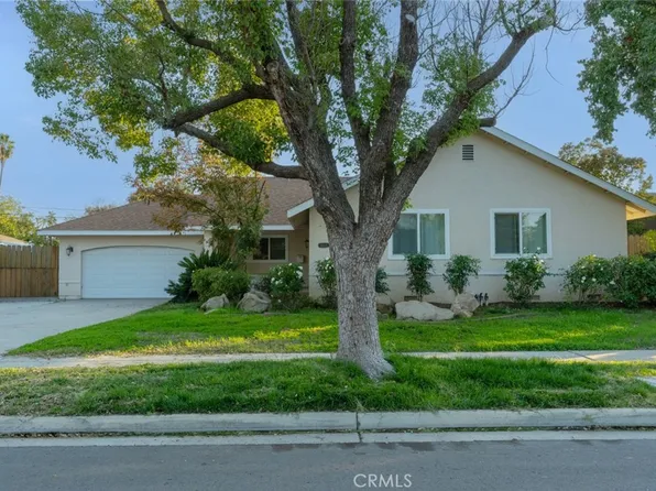 1033 W Norwich Ave, Fresno, CA 93705