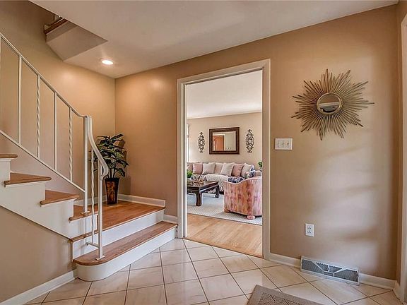2nd image of 5188 Fairlawn Dr