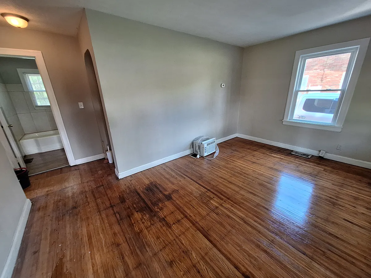 Living Room - 1513 Aletha Dr