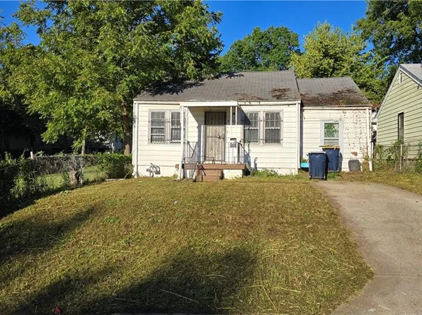 4428 College Ave, Kansas City, MO 64130