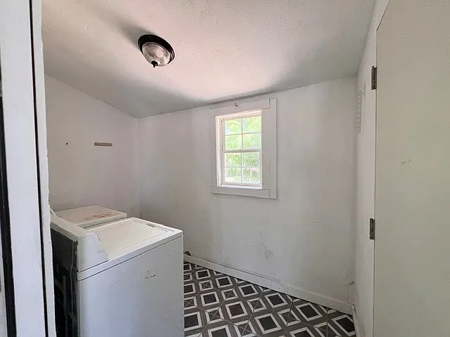 1433 N Garland Ave — Photo 6
