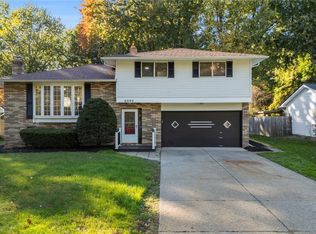 6004 Collins Rd, Mentor, OH 44060