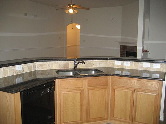 5th image of 3725 Mossbrook Dr