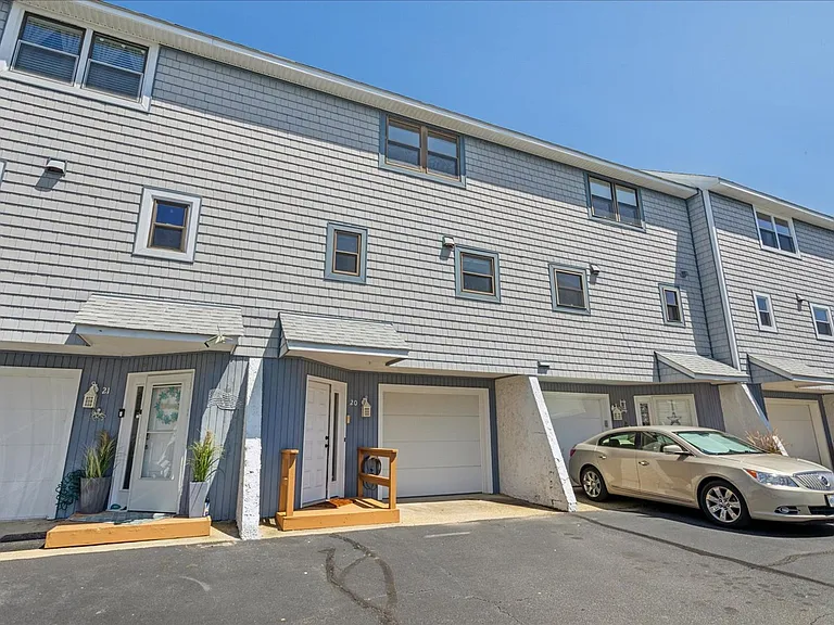 2100 E Ocean View Ave #20 — Photo 6