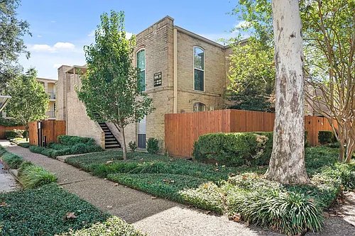 4637 Wild Indigo St #492 Photo 1