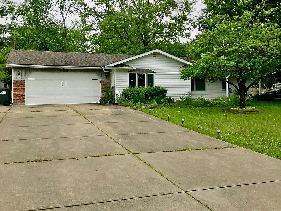 1st image of 701 East Dr