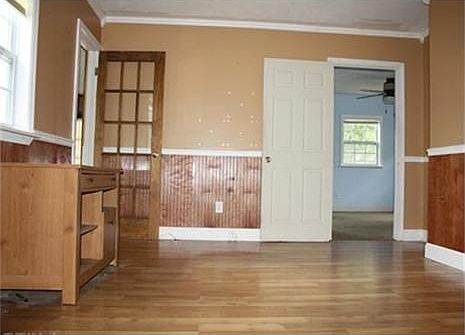 3rd image of 325 Opal Ave