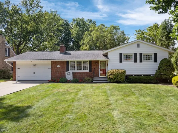 828 Eastview Ave, Wadsworth, OH 44281