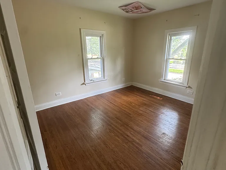647 Hardin Ave — Photo 12