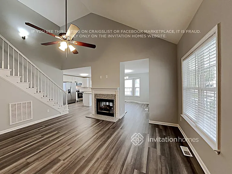 204 Zircon Ln — Photo 3