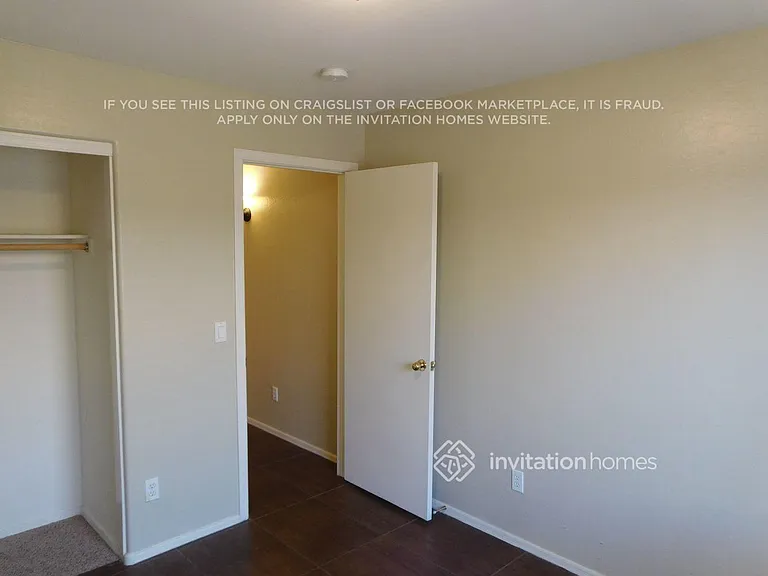 7015 S 23rd Ln — Photo 7
