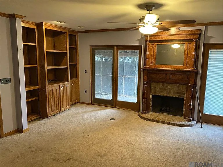 2266 Cloverdale Ave — Photo 15