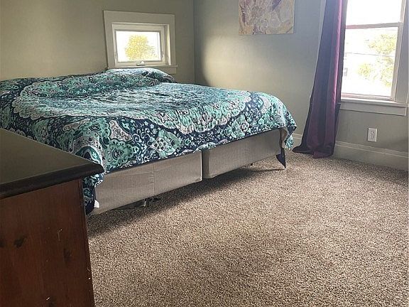 3rd image of 2514 Angling Rd
