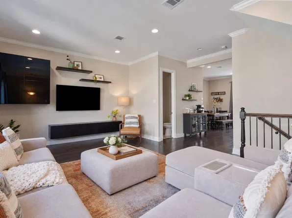 308 Adams St, Georgetown, TX 78628