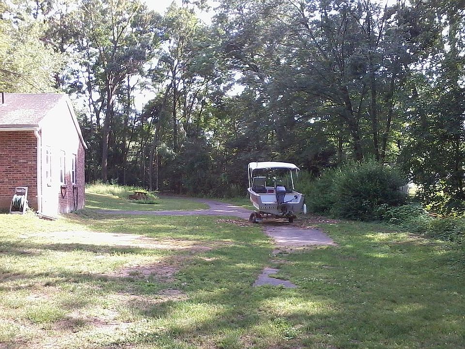 174 Rye St, Broad Brook, CT 06016 Zillow