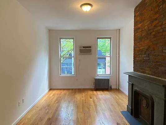 Rented by EXR | media 15