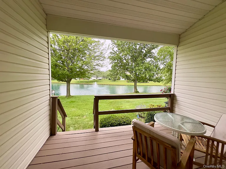 703 Constance Ln — Photo 14