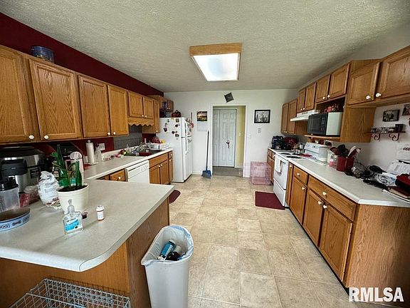 5th image of 2207 Darren Dr