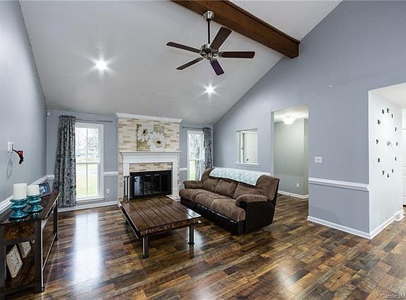 5th image of 6110 Grove Park Blvd