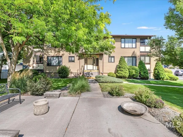 355 Elm St N APT 2-A, Twin Falls, ID 83301