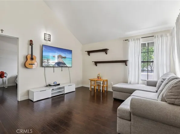 10601 Lakeside Dr S Unit J, Garden Grove, CA 92840