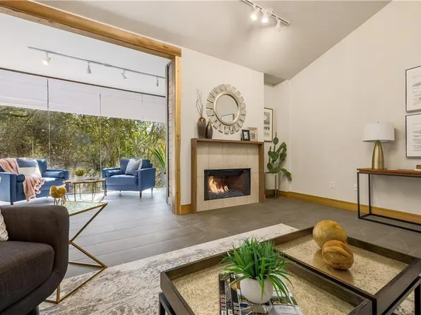 1000 Liberty Park Dr APT 404, Austin, TX 78746