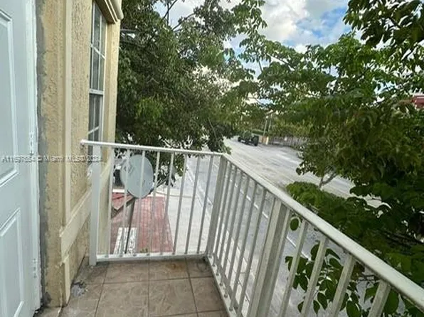 9 E 4th St APT 204, Hialeah, FL 33010