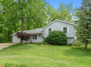 39033 30th St, Paw Paw, MI 49079