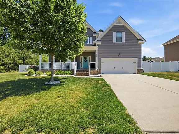 3rd image of 816 Minna Ln