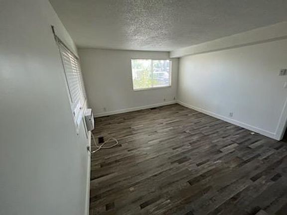 4th image of 3064 W Beaver Cir #C
