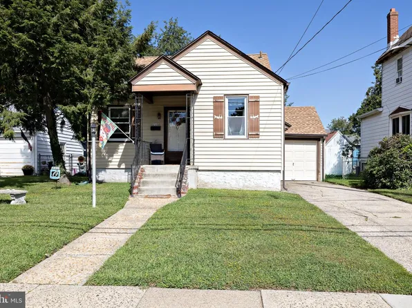 205 4th Ave, Mount Ephraim, NJ 08059