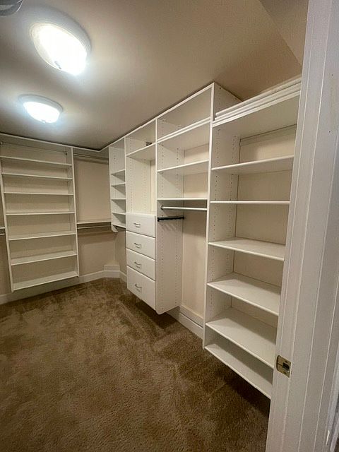 Walk in closet