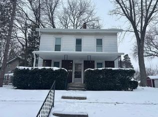256 Chestnut St, Valparaiso, IN 46383