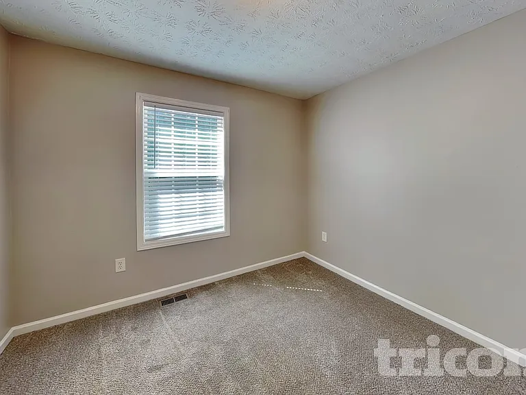 431 Bridgeport Pl — Photo 13