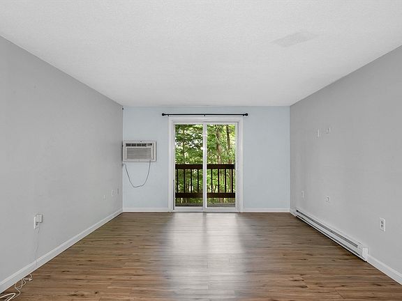 4th image of 144 Thissell Ave Unit 6