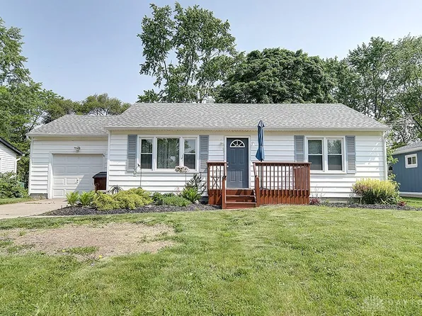 146 Montgomery Ave, Carlisle, OH 45005