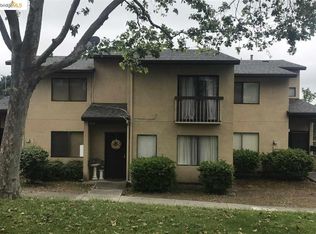 9778 Elmview Dr, Oakland, CA 94603